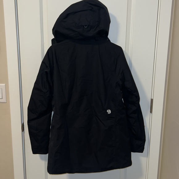 Mountain Hardwear Ski/Snowboard Jacket - Picture 4 of 6